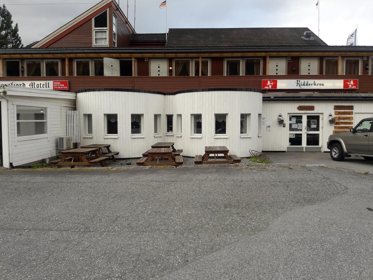 Ridderkroa Tresfjord Motel Esterno foto