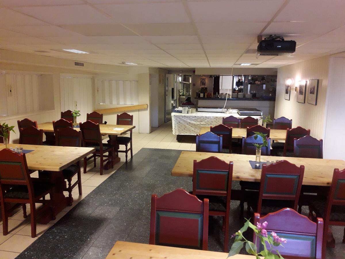Ridderkroa Tresfjord Motel Esterno foto
